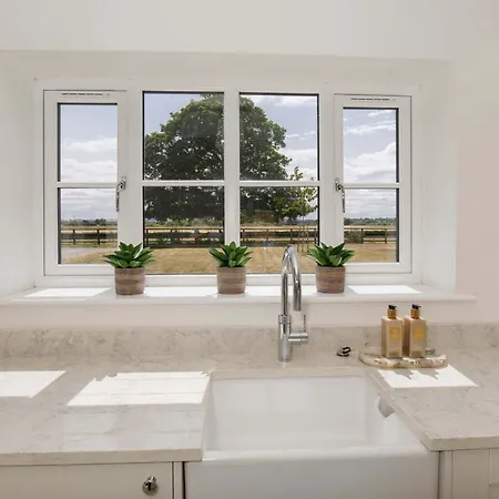 The Smithy - Luxury Barn Conversion Near Malton & York Sleeps 6 Tatil Evi