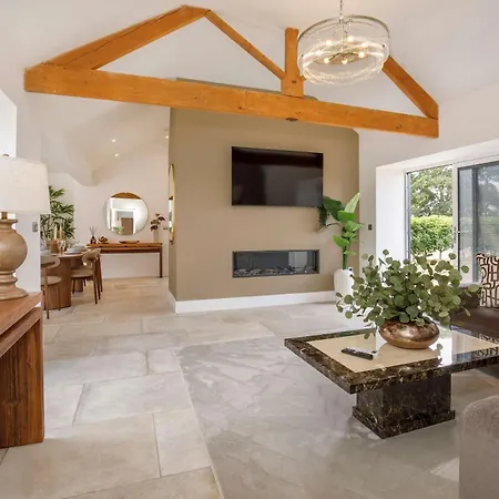The Smithy - Luxury Barn Conversion Near Malton & York Sleeps 6 * Ryton (North Yorkshire)